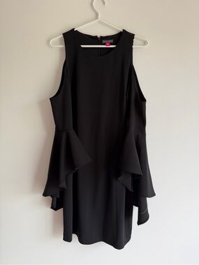 Vince Camuto Cold Shoulder Bell Sleeve Dress | Size Medium